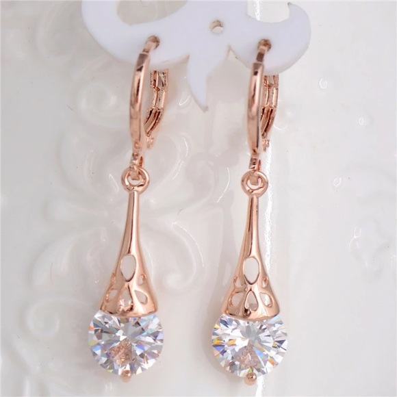 NEW!💙💎PRETTY ROSE💗💛GOLDEN CZ DROPS!💎💙ELEGANT - Picture 7 of 8